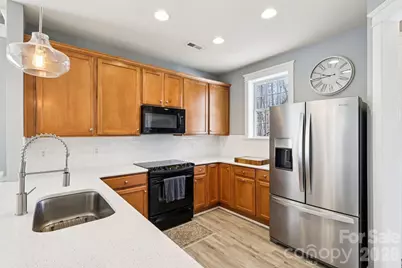 10125 Caldwell Forest Drive, Charlotte, NC 28213 - Photo 13