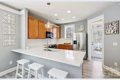 10125 Caldwell Forest Drive, Charlotte, NC 28213 - Photo 11