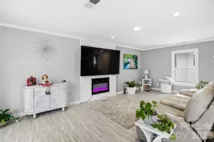 2316 Wineberry Ct, Matthews, NC 28105 - Photo 3