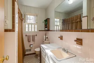 28 Westridge Dr, Asheville, NC 28803 - Photo 21