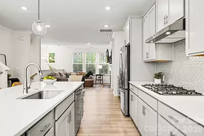 7017 Running Spring Drive, Charlotte, NC 28205 - Photo 17