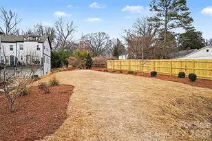 7017 Running Spg Dr, Charlotte, NC 28205 - Photo 33