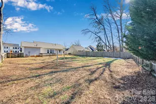 10018 Meadowmead Ct, Charlotte, NC 28273 - Photo 25