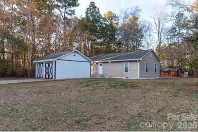 138 Pacific Drive, Statesville, NC 28677 - Photo 1