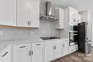647 District Ct, Fort Mill, SC 29708 - Photo 3