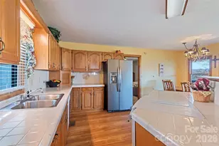 443 Cedarwood Dr, Waynesville, NC 28785 - Photo 17
