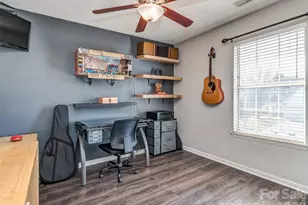 4522 Brownes Ferry Rd, Charlotte, NC 28269 - Photo 19