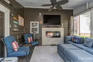 4522 Brownes Ferry Rd, Charlotte, NC 28269 - Photo 13