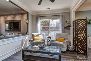 4522 Brownes Ferry Rd, Charlotte, NC 28269 - Photo 7