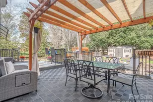 4522 Brownes Ferry Rd, Charlotte, NC 28269 - Photo 25