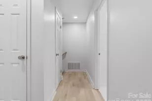 6148 Wheeler Dr, Charlotte, NC 28211 - Photo 27