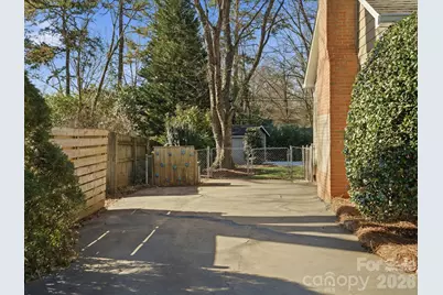 6148 Wheeler Drive, Charlotte, NC 28211 - Photo 11