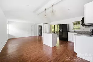 219 Breezewood Dr, Charlotte, NC 28262 - Photo 3