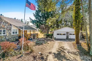 22 Mountain Spring Ln, Canton, NC 28716 - Photo 7