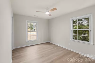 6900 Valley Haven Drive, Charlotte, NC 28211 - Photo 25