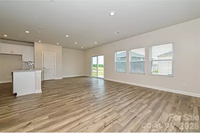 1308 30th Street NE, Conover, NC 28613 - Photo 3