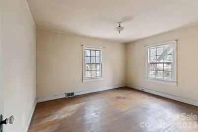 511 Raeford Avenue, Lexington, NC 27292 - Photo 7