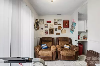 6123 Honeysuckle Lane, Charlotte, NC 28212 - Photo 11