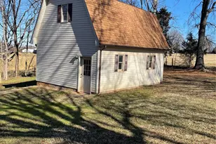 12404 Mooresville Rd, Mount Ulla, NC 28125 - Photo 17