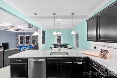 2342 Bloomfield Drive, Kannapolis, NC 28081 - Photo 5