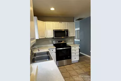 7655 Petrea Lane, Charlotte, NC 28227 - Photo 5