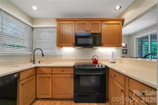 150 Racquet Club Villas Dr, Sapphire, NC 28774 - Photo 17