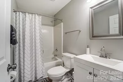 5519 Waverly Lynn Lane, Charlotte, NC 28269 - Photo 27