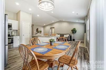 5519 Waverly Lynn Lane, Charlotte, NC 28269 - Photo 17