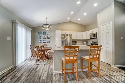 5519 Waverly Lynn Lane, Charlotte, NC 28269 - Photo 9