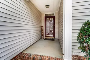 5519 Waverly Lynn Ln, Charlotte, NC 28269 - Photo 3