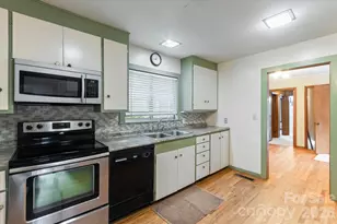 277 Fairlane Rd, Columbus, NC 28722 - Photo 11