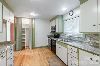 277 Fairlane Road, Columbus, NC 28722 - Photo 11