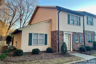 1330 5th St NE, Hickory, NC 28601 - Photo 1