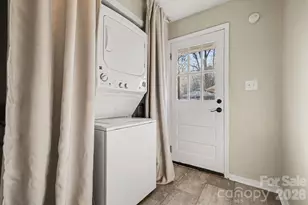 3736 Durham Ln, Charlotte, NC 28269 - Photo 11