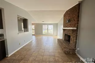 6011 Sunset Chase Ln, Charlotte, NC 28212 - Photo 5