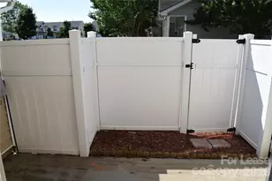 1413 Killashee Ct, Charlotte, NC 28213 - Photo 5