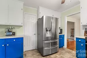 9118 Windjammer Dr, Tega Cay, SC 29708 - Photo 19