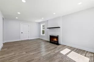 7834 Rainbow Dr, Charlotte, NC 28227 - Photo 13