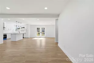 7834 Rainbow Dr, Charlotte, NC 28227 - Photo 5