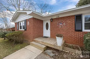 275 Tanner St, Rutherfordton, NC 28139 - Photo 5