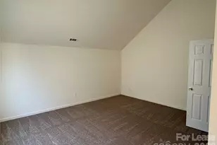 6319 Elliott Dr, Charlotte, NC 28216 - Photo 13