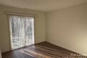 6319 Elliott Dr, Charlotte, NC 28216 - Photo 3