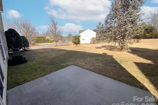 10803 Fountaingrove Dr, Charlotte, NC 28262 - Photo 5