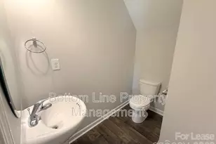 6104 Guildford Hill Ln, Charlotte, NC 28215 - Photo 5