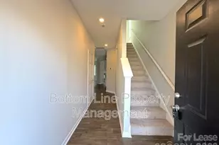 6104 Guildford Hill Ln, Charlotte, NC 28215 - Photo 3