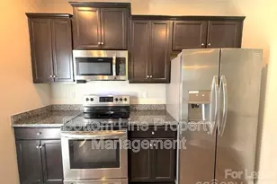 6104 Guildford Hill Ln, Charlotte, NC 28215 - Photo 7