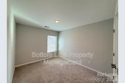 6104 Guildford Hill Lane, Charlotte, NC 28215 - Photo 11