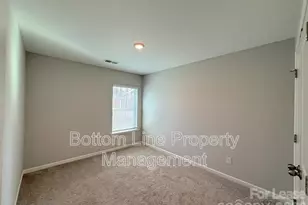 6104 Guildford Hill Ln, Charlotte, NC 28215 - Photo 11