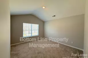 6104 Guildford Hill Ln, Charlotte, NC 28215 - Photo 13