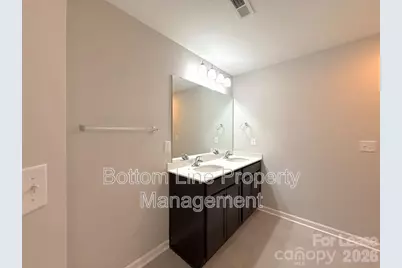 6104 Guildford Hill Lane, Charlotte, NC 28215 - Photo 15